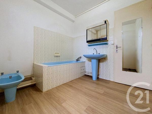 Appartement à vendre  3 pièces - 86,72 m 2   ROCHEFORT  - 17