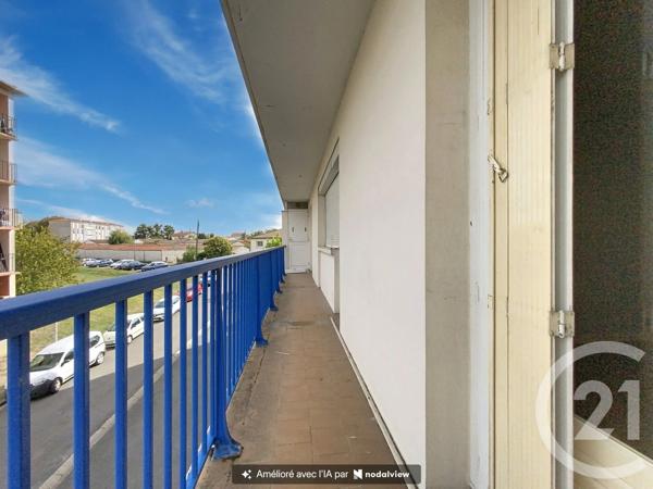 Appartement à vendre  3 pièces - 86,72 m 2   ROCHEFORT  - 17
