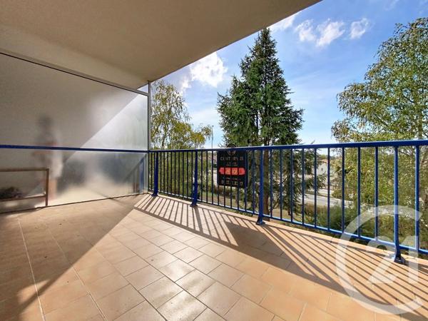 Appartement à vendre  3 pièces - 86,72 m 2   ROCHEFORT  - 17