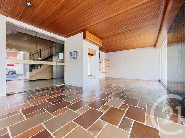 Appartement à vendre  3 pièces - 86,72 m 2   ROCHEFORT  - 17