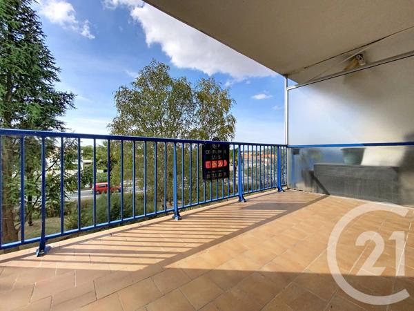 Appartement à vendre  3 pièces - 86,72 m 2   ROCHEFORT  - 17