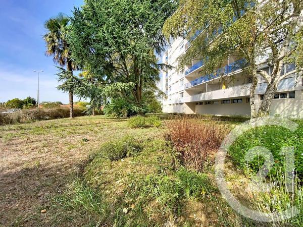 Appartement à vendre  3 pièces - 86,72 m 2   ROCHEFORT  - 17