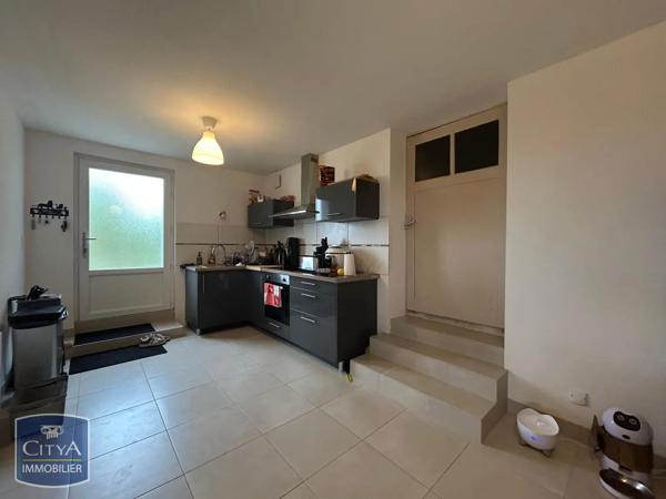 Appartement à louer 2 pièces 67.76m² Lagraulière (19100)