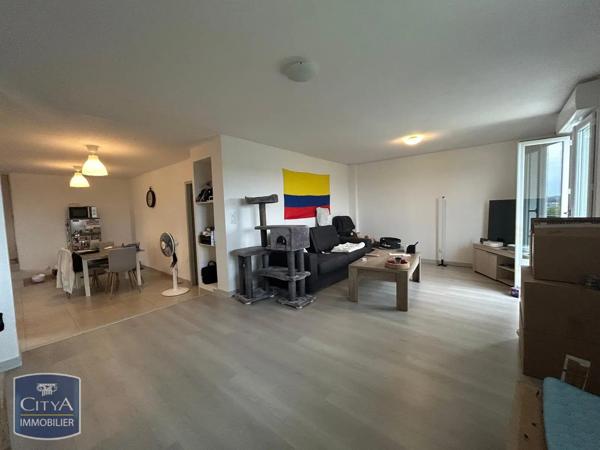 Appartement à louer 2 pièces 67.76m² Lagraulière (19100)