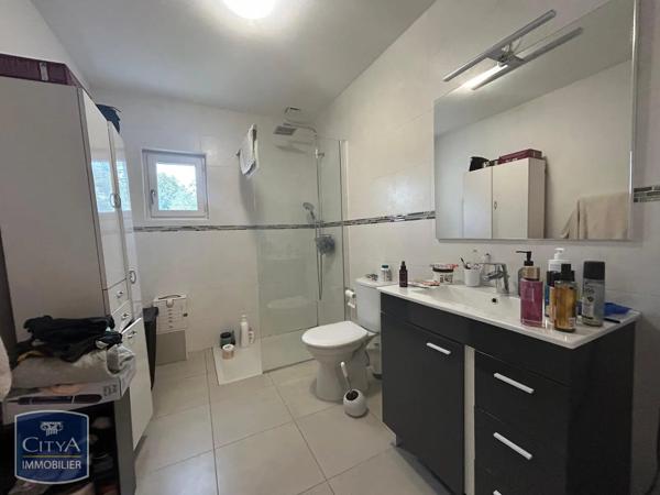 Appartement à louer 2 pièces 67.76m² Lagraulière (19100)