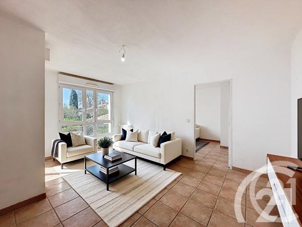 Appartement F2 à vendre  2 pièces - 48,70 m2 L ISLE SUR LA SORGUE - 84
