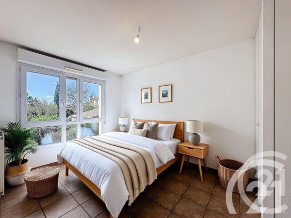 Appartement F2 à vendre  2 pièces - 48,70 m2 L ISLE SUR LA SORGUE - 84