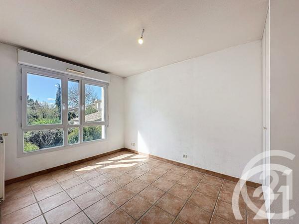 Appartement F2 à vendre  2 pièces - 48,70 m2 L ISLE SUR LA SORGUE - 84