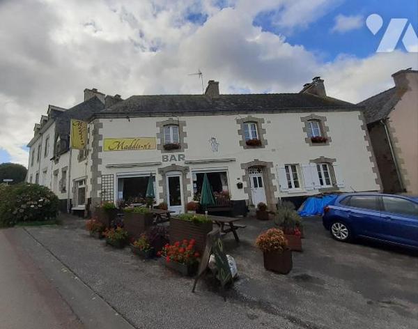 🏡 À Vendre ? Bar Commercial avec Gîte et Logement à SAINTE-BRIGITTE (56480)

Située a...