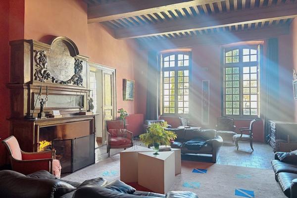 Vente Château Uzès 15 Pièces 880 m²