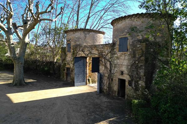 Vente Château Uzès 15 Pièces 880 m²