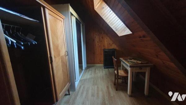 Maison d'habitation dans hameau en campagne