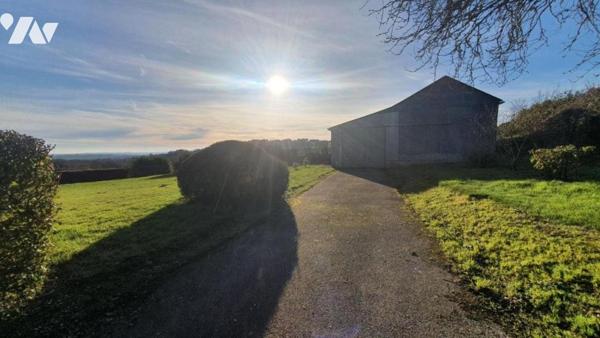 Maison d'habitation dans hameau en campagne