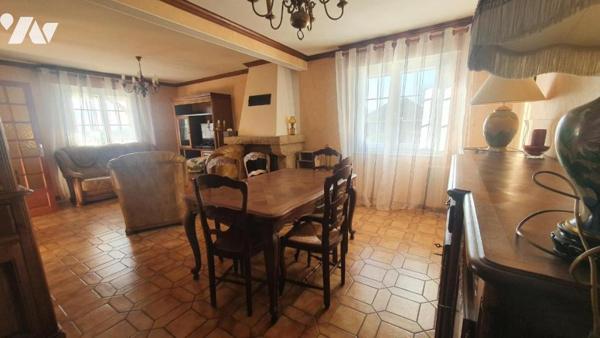 Maison d'habitation dans hameau en campagne