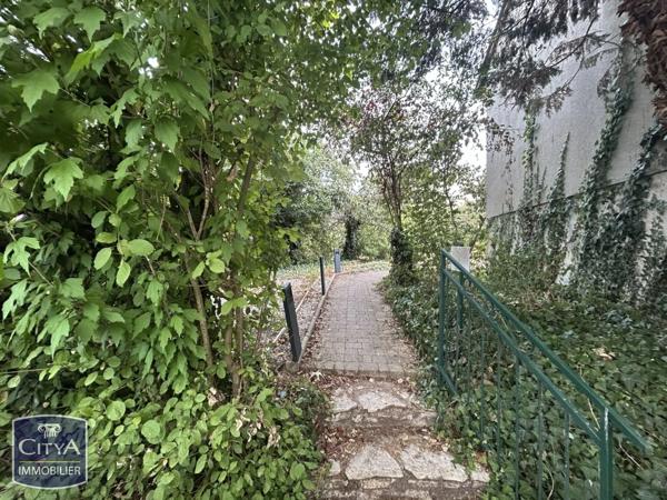 Maison à vendre 7 pièces 228m² Joué-lès-Tours (37300)