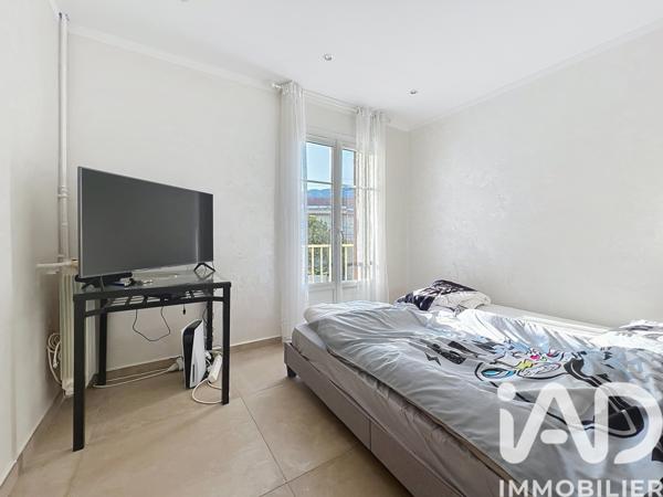 Appartement à vendre 4 pièces 80 m² Ollioules