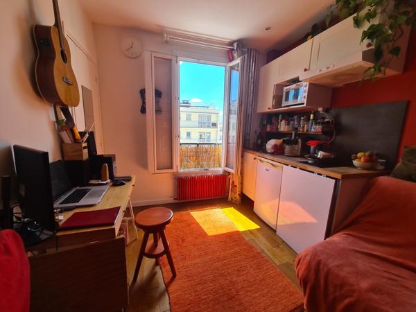 Magnifique petit studio ensoleillé avec une vue entièrement dégagée
