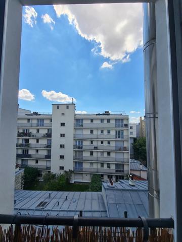 Magnifique petit studio ensoleillé avec une vue entièrement dégagée