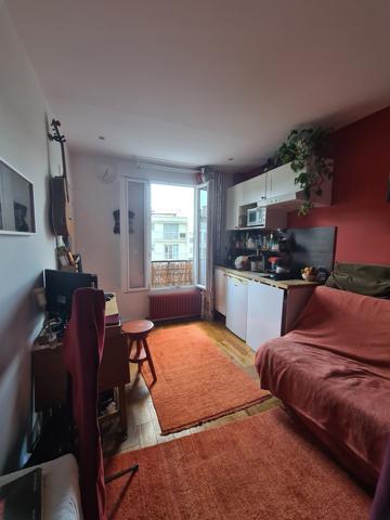 Magnifique petit studio ensoleillé avec une vue entièrement dégagée