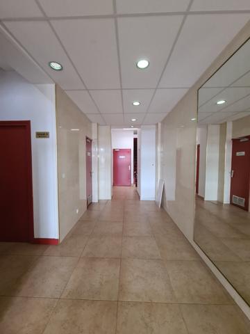 Magnifique petit studio ensoleillé avec une vue entièrement dégagée