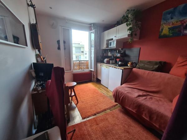 Magnifique petit studio ensoleillé avec une vue entièrement dégagée