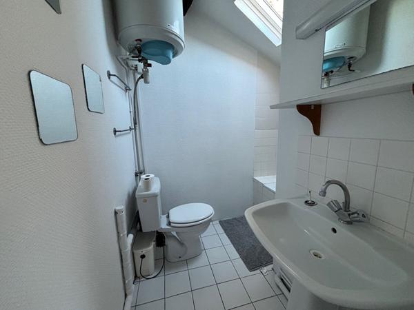 A VENDRE NANTES/CENTRE VILLE APPARTEMENT AVEC CHAMBRE SEPAREE