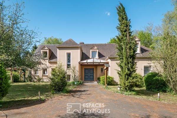 Maison d’architecte sur son parc arboré