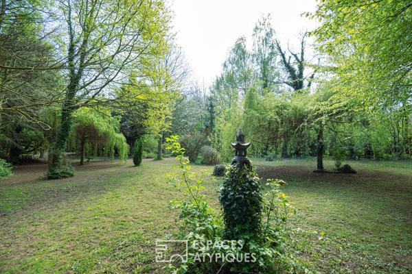 Maison d’architecte sur son parc arboré