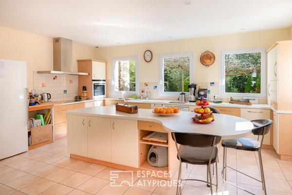 Maison d’architecte sur son parc arboré