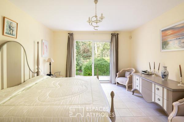 Maison d’architecte sur son parc arboré