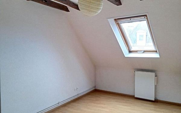 Appartement à louer    3 pièces • 45 m2 Mamers