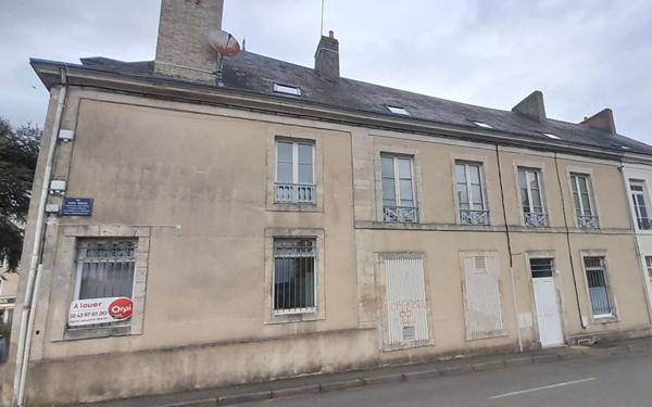 Appartement à louer    3 pièces • 45 m2 Mamers