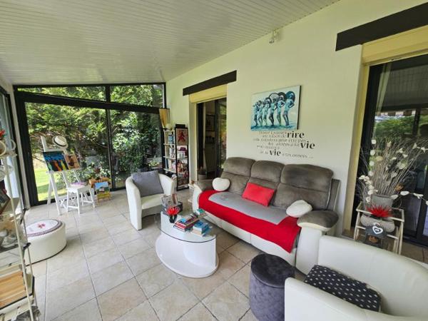 Belle maison familiale de 207 m² avec studio indépendant, piscine et vaste terrain arboré