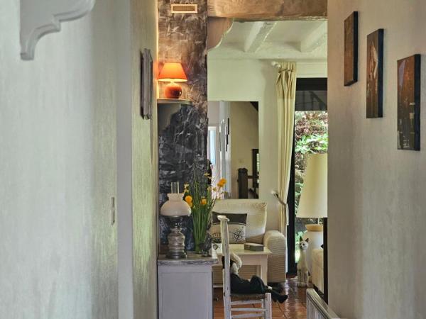 Belle maison familiale de 207 m² avec studio indépendant, piscine et vaste terrain arboré