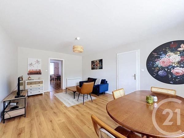 Appartement à vendre  4 pièces - 99 m 2   LONGEVILLE LES METZ  - 57