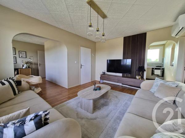 Appartement à vendre  4 pièces - 99 m 2   LONGEVILLE LES METZ  - 57