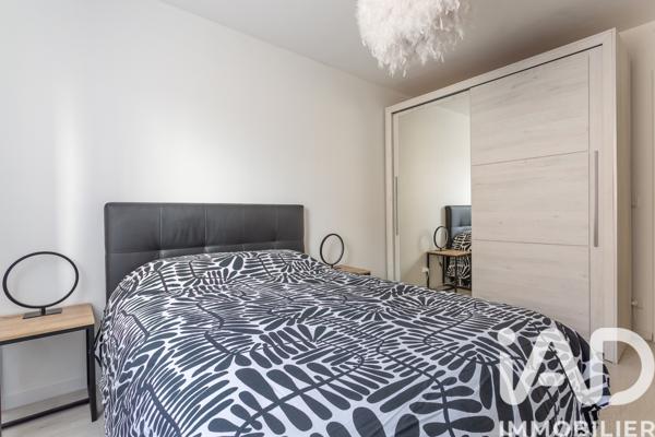 Appartement à vendre 2 pièces 48 m² Sainte-Geneviève-des-Bois