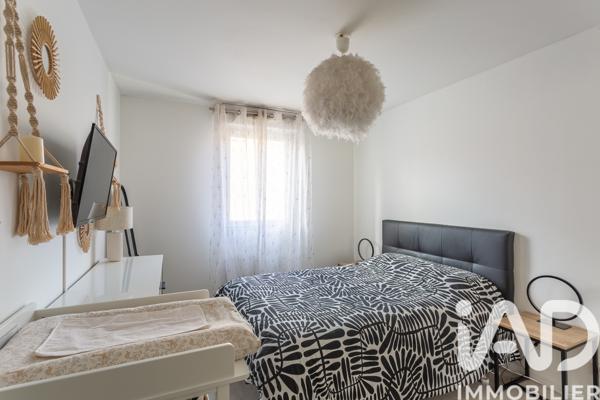 Appartement à vendre 2 pièces 48 m² Sainte-Geneviève-des-Bois