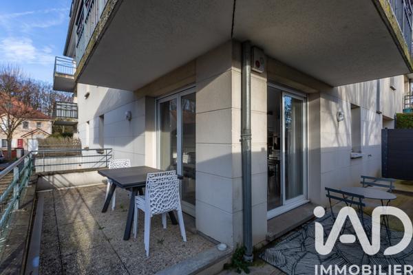 Appartement à vendre 2 pièces 48 m² Sainte-Geneviève-des-Bois