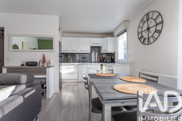 Appartement à vendre 2 pièces 48 m² Sainte-Geneviève-des-Bois