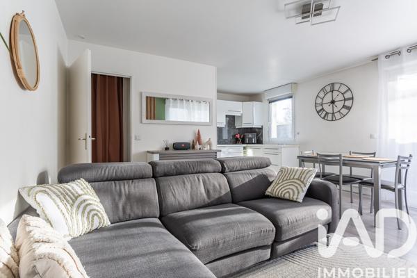 Appartement à vendre 2 pièces 48 m² Sainte-Geneviève-des-Bois