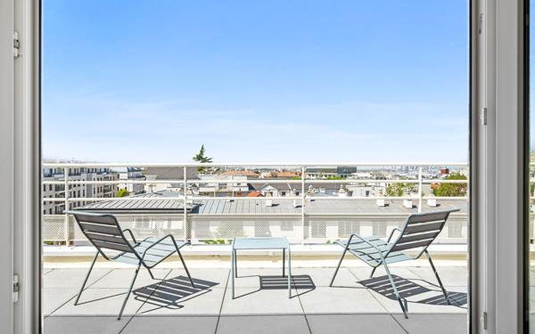 Appartement à vendre    5 pièces • 193,09 m2 Châtillon
