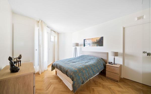 Appartement à vendre    5 pièces • 193,09 m2 Châtillon
