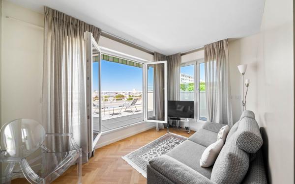Appartement à vendre    5 pièces • 193,09 m2 Châtillon