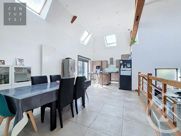 Maison à vendre  6 pièces - 233 m 2   ST PARRES AUX TERTRES  - 10