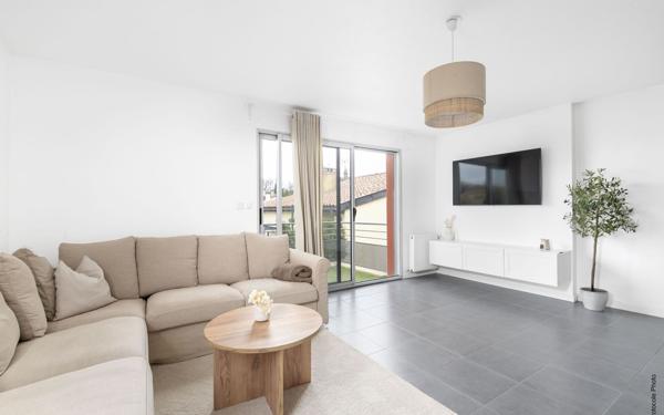 Appartement à vendre    3 pièces • 73 m2 Seysses