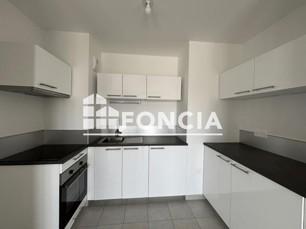 Location Appartement 2 pièces 42.31 m² - 16 AVENUE BREBANT Reims 51100