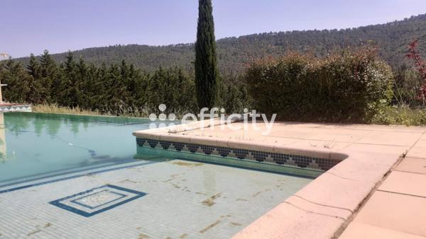 Maison 7 pièces - 257 m²