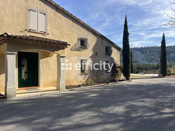 Maison 7 pièces - 257 m²