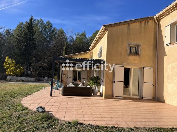 Maison 7 pièces - 257 m²